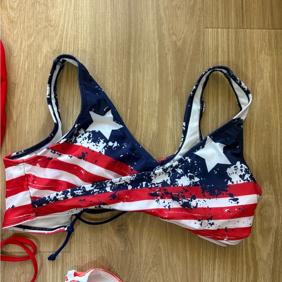 SHEIN Swimsuit Bundle - Medium – New - Picture 7 of 8